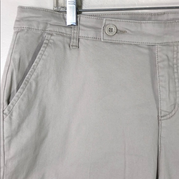 Size 14 Style & Co. Twill Bermuda Shorts. B9 - Picture 3 of 8